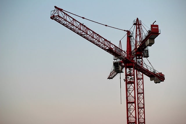 construction-crane-1666683_640