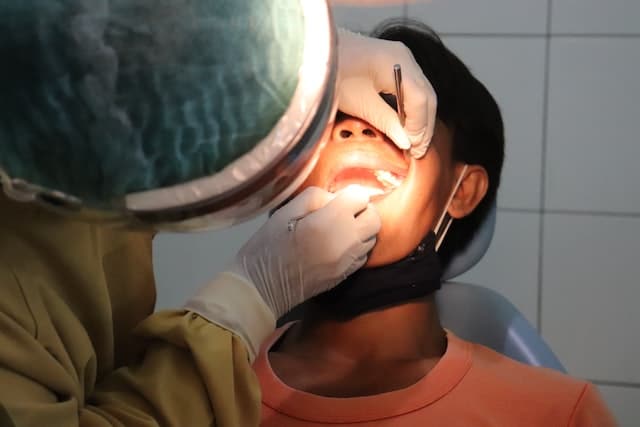 Usługi stomatologa – Żoliborz