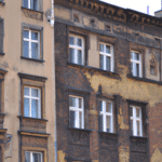 Nowoczesne żaluzje fasadowe w Krakowie - jak wybrać najlepsze rozwiązanie?